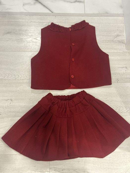 Вещи на девочку куртка и костюм