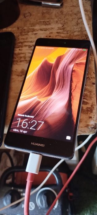 Huawei P9 cu baterie slaba