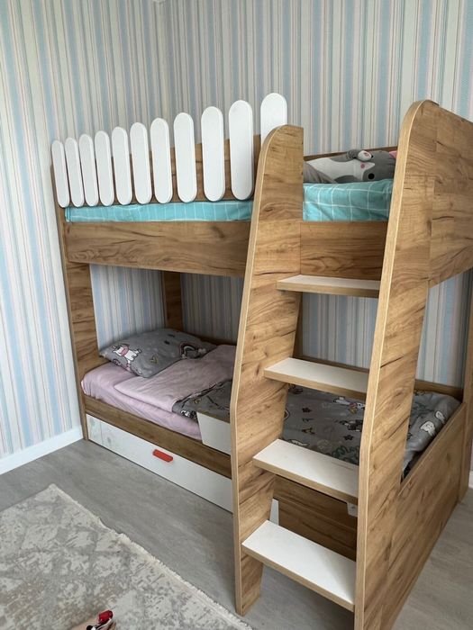 Срочно продам детскую кровать