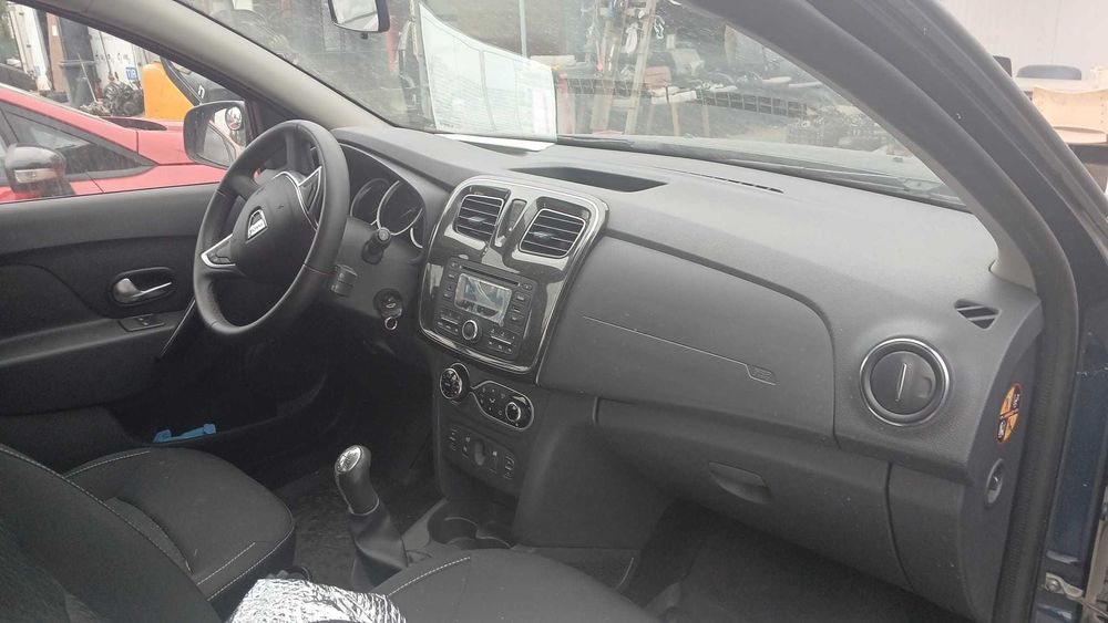 Dezmembrez Dacia Sandero 0.9 Benzina Din 2017 -H4B-B4