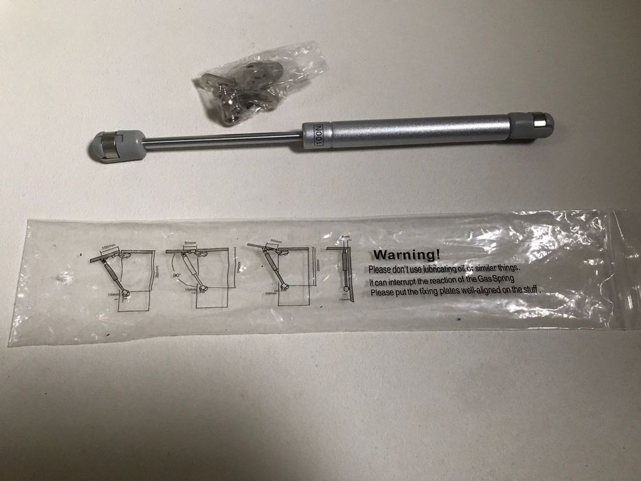 IKEA - Metod. Piston cu amortizare pe gaz: 100N. Feronerie usi mobila.