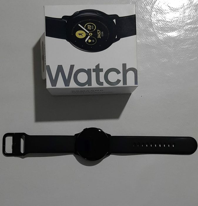 Часы фирмы watch
