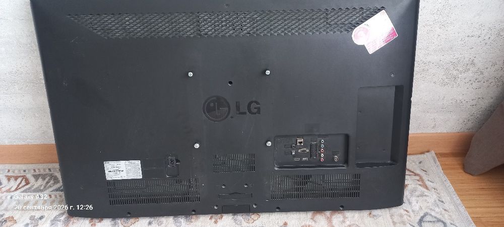 Телевизор LG, 106 cm