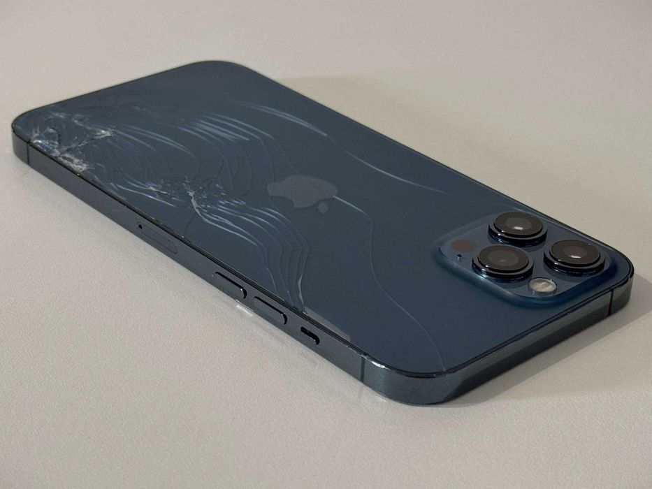 Бартер! iPhone 12 Pro Max 128GB Pacific Blue (Син) 87% Батерия.