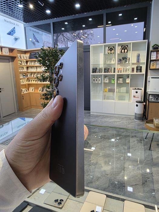 Samsung Galaxy s25ultra Black