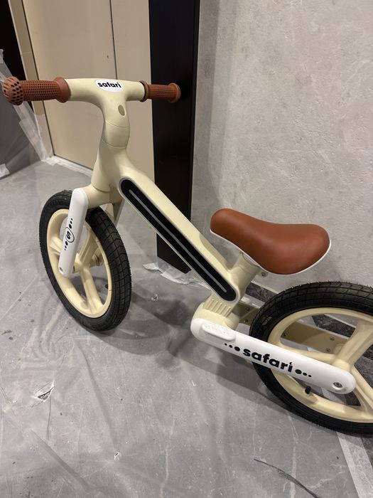 Беговел легкий детский