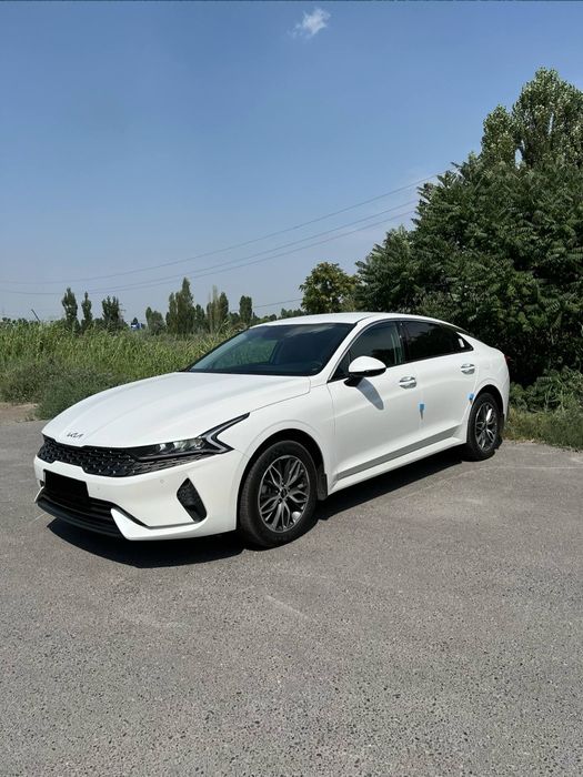 Kia K5  2.5 prestige