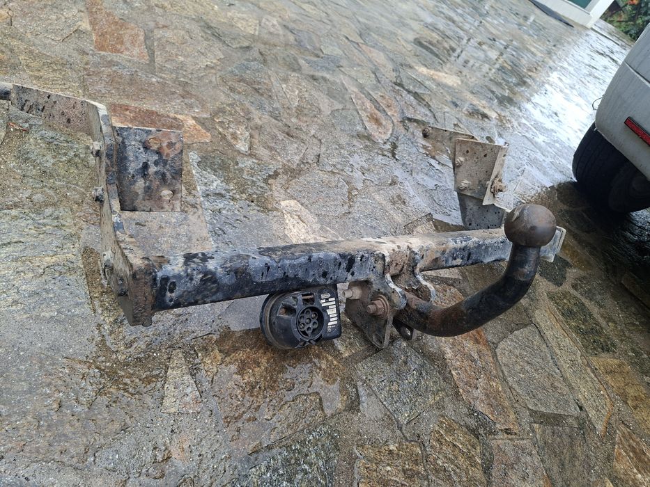 Теглич рено меган сценик 2001