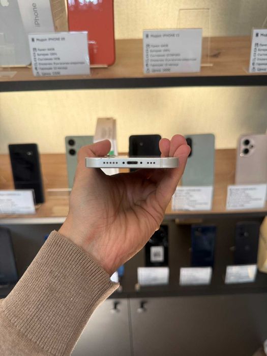 IPHONE 12 100% Батерия