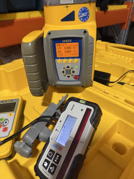 Spectra UL633 laser constructii nivela