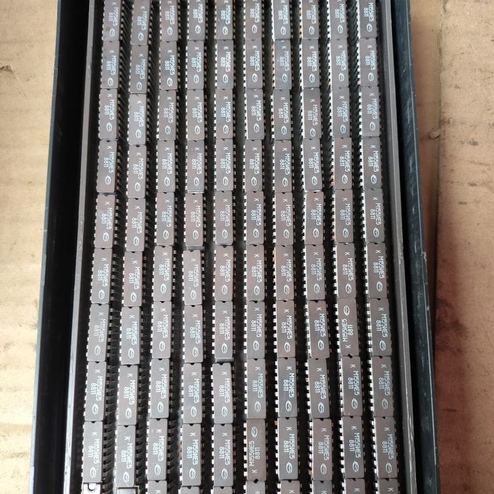 Продам советские микросхемы