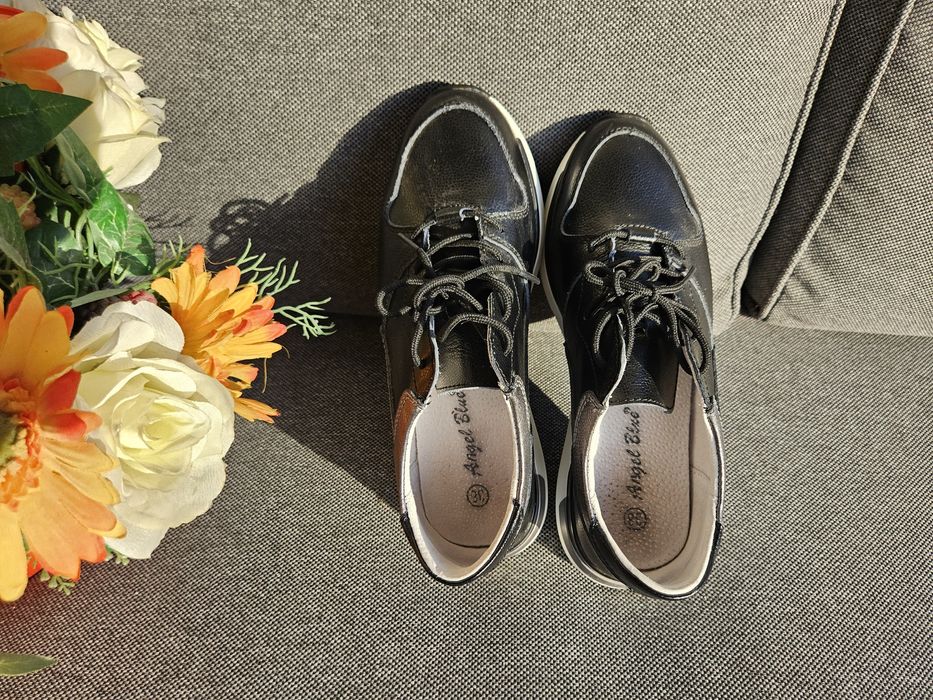 Pantofi sport, piele naturala, numarul 38, Negru