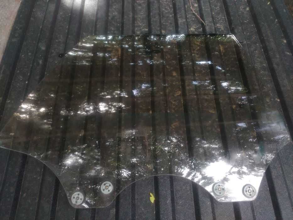 Стекло на Субару Легаси В3