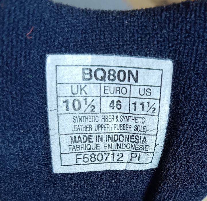 Asics маратонки номер 45,5