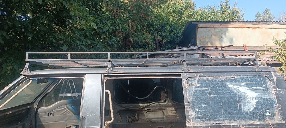 Багажник самовар на всю крышу.