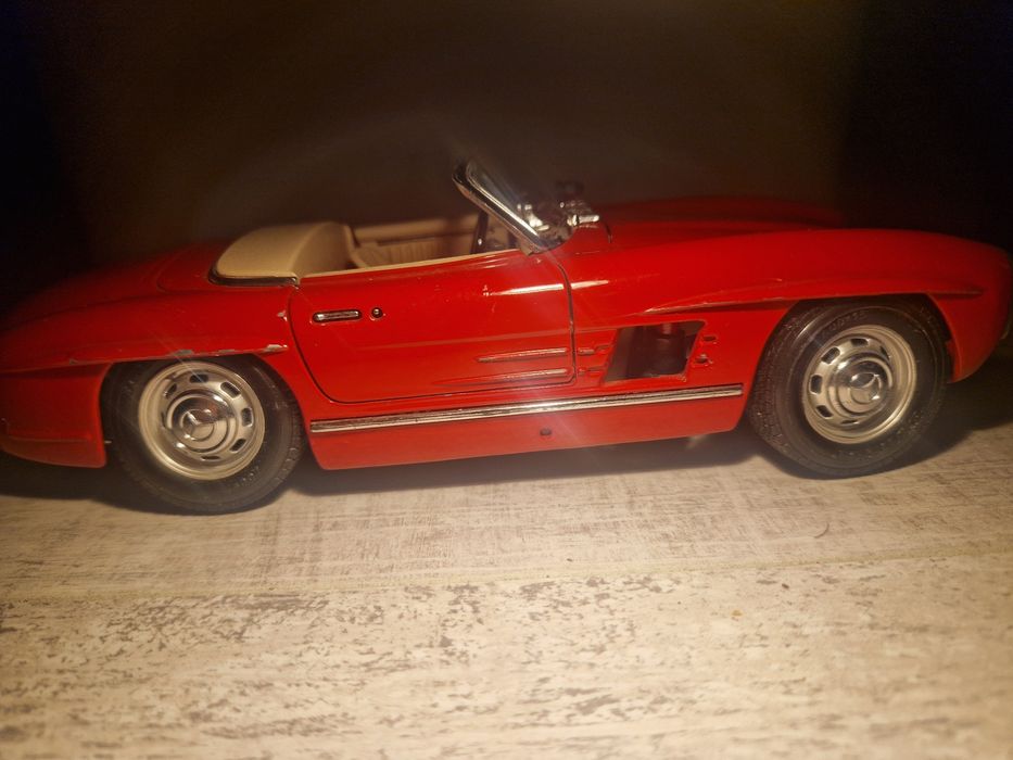 Mercedes-Benz 300 SL Roadster Bburago 1:18 – Made in Italy