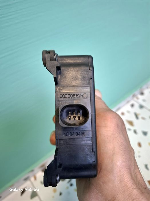 Соленоиден вакумен блок 6Q0906625