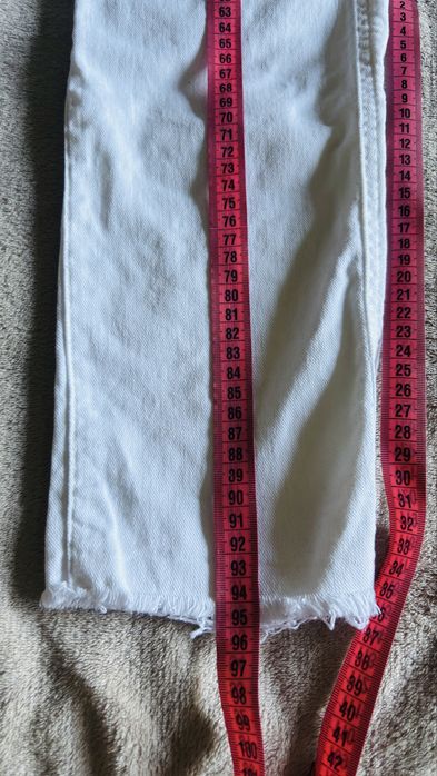 Blugi Albi Dama Pull & Bear, Mărimea EUR 36