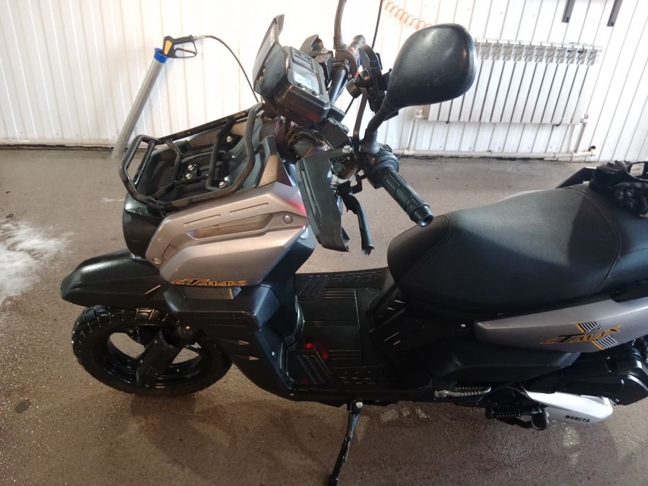 Продам скутер танк 49(150)