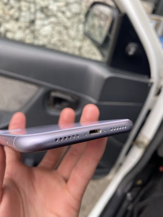 Iphone 11 sotiladi