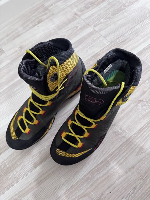 Трекинговые ботинки La Sportiva Trango Tech