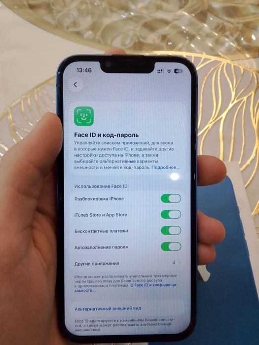 iphone 13 в хорошем состояние.