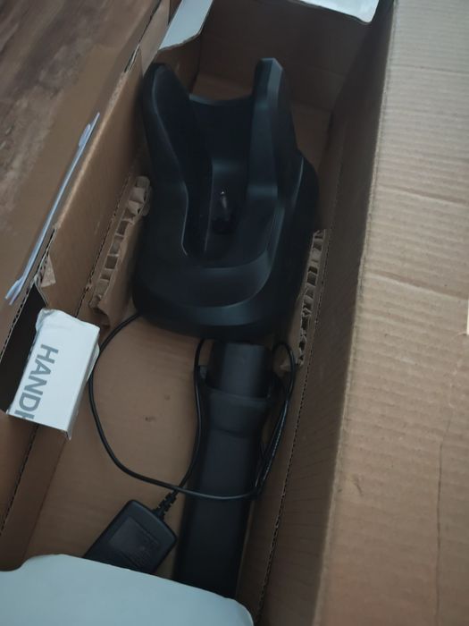 Aspirator auto portabil autorulota cu baterie fara fir