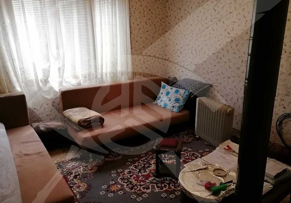 Къща в с.Първенец 42810