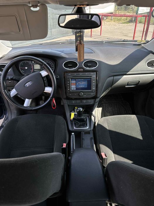 FORD Focus 0 — imagine 4