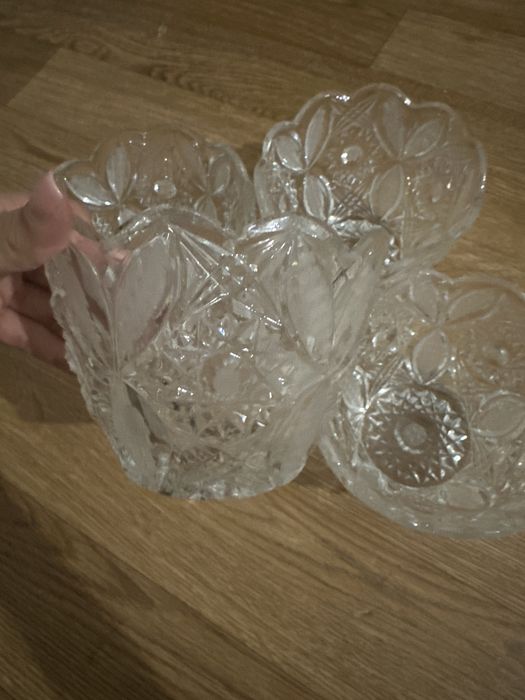 Хрустальные вазы четыре штуки