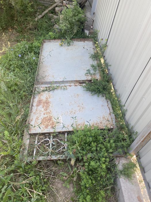 Продам ворота железные