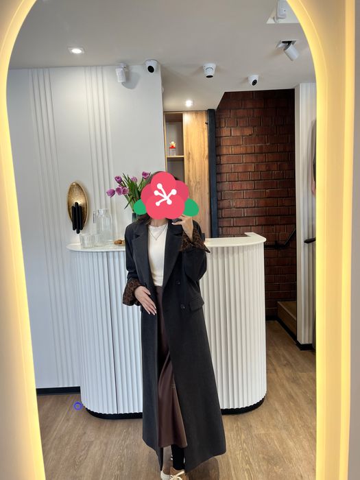 продам серое пальто