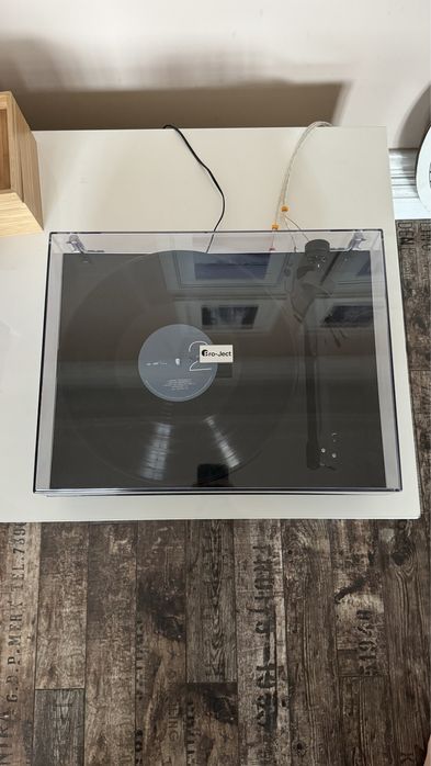 Pro-ject Debut lll Carbon DC Виниловый проигрыватель