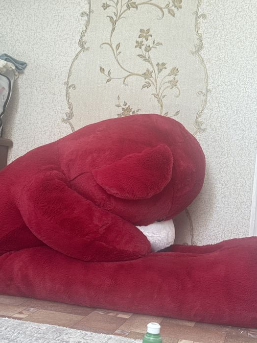 Мишка красная большая.