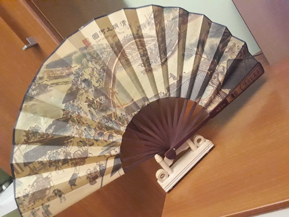 Evantai feng shui prosperitate cu suport decor