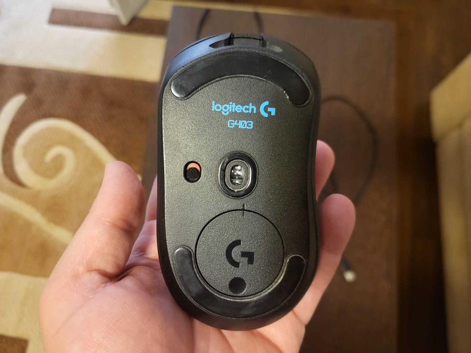 Logitech G403 Prodigy Wireless cu baterie extinsa (+40-50% durata)