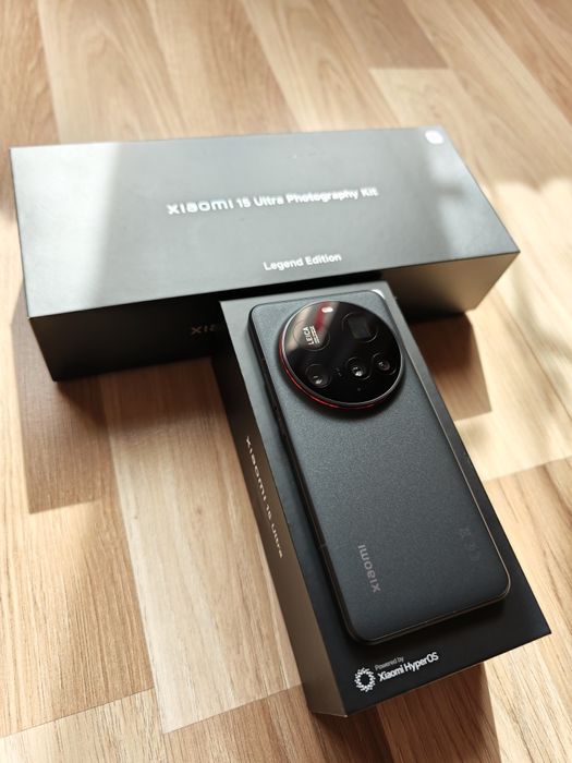 XIAOMI 15 Ultra în garanție cu Kit Fotografie Legend Edition