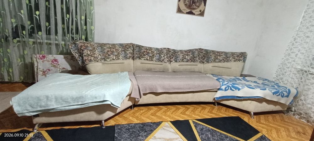 Диван раскладной, 4 метра в длину