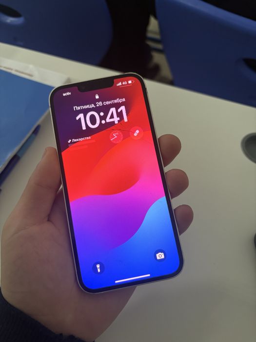 Айфон 14 коробка есть