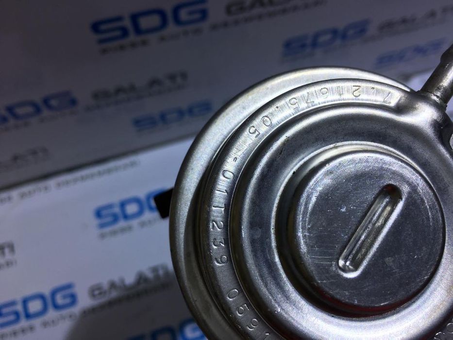 Valva Supapa EGR Si Galerie Evacuare Skoda Superb 2.5TDI AYM 2002 - 2008 COD : 059131799B