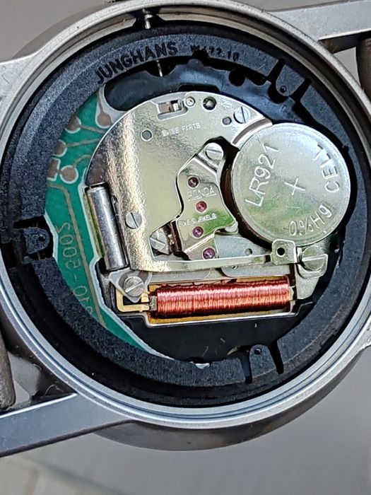 Ceas Junghans Solar Tec Elvețian Quartz 5 rubine - 35,5mm