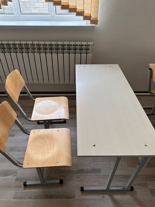 Парта стулям