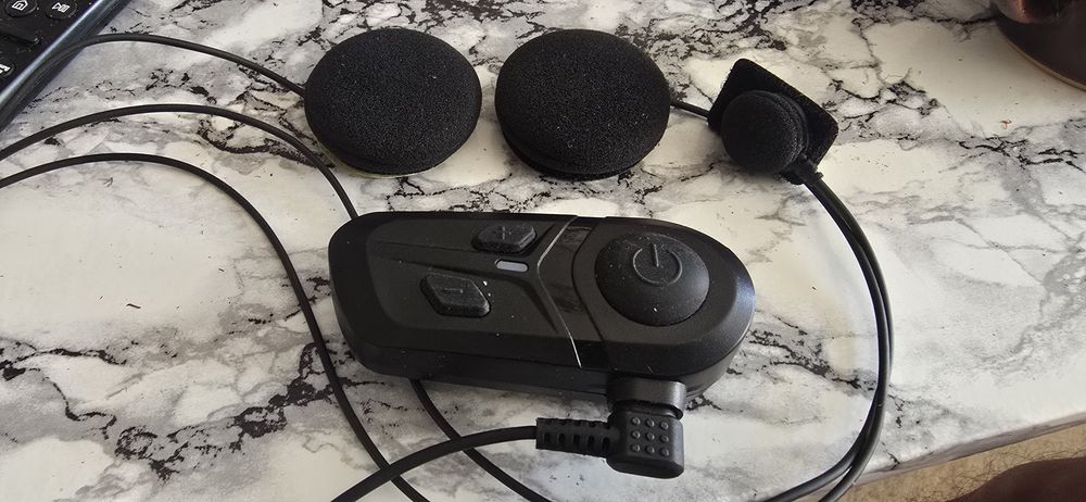 Vand casca moto hjc c10 L  , si GSB Garnet L + intercom