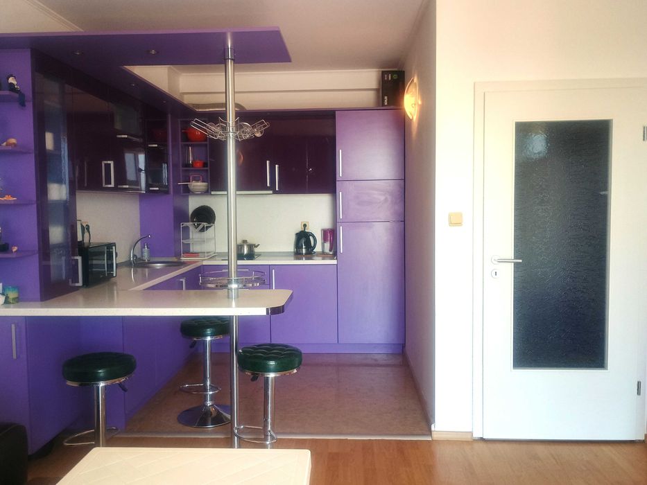 Първа линия на южния плаж на Несебър с  гледка, басейн и паркинг