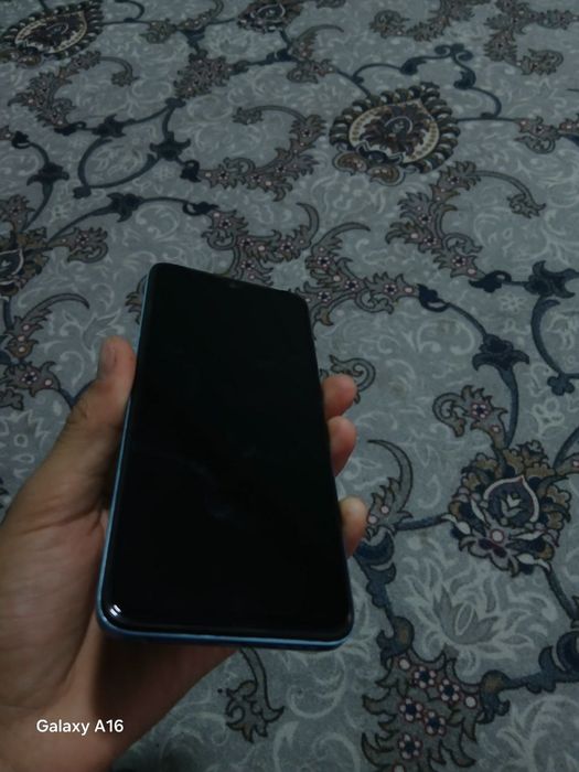 Infinix Hot 30i 8/128 GB, yangi holatda, karobka bilan