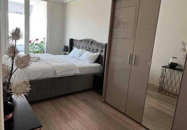 Дава се под наем Двустаен апартамент в Бургас, Възраждане - 70 кв.м за 153 € - Снимка #1