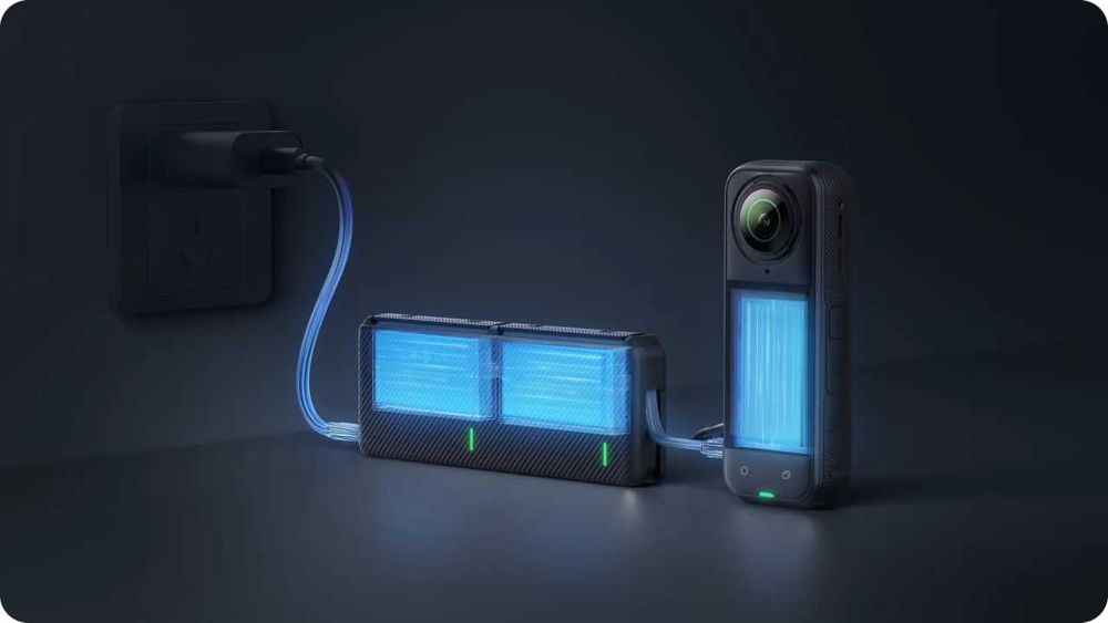 Insta360 X5 Utility Fast Charge Case