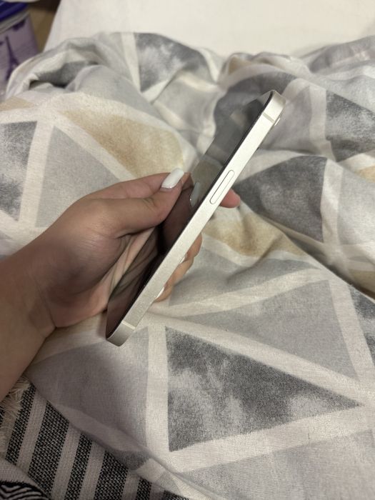iPhone 13 втора употреба-запазен