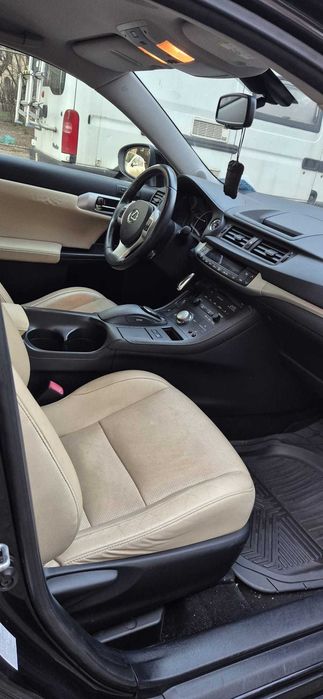 Lexus CT200h Luxury 2012 – 1.8 Hybrid – 171.000 km – Sistem audio Mark Levinson