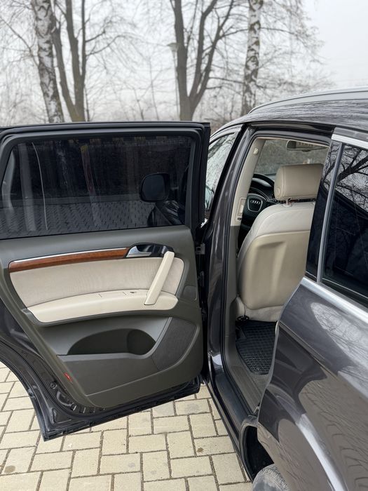 Vand Audi Q7 V6 3.0 quattro!!